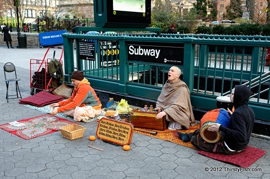 Hare Krishna, Hare Krishna, Krishna Krishna Hare Hare